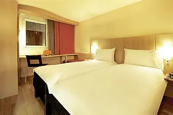 Hotel Ibis Centre Tour Bretagne