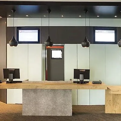 Ibis Centre Tour Bretagne Otel