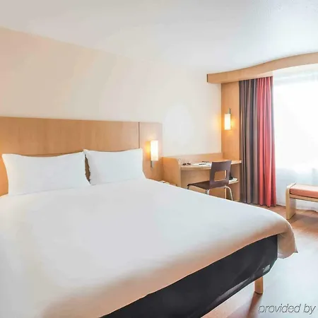 Otel Ibis Centre Tour Bretagne Nantes
